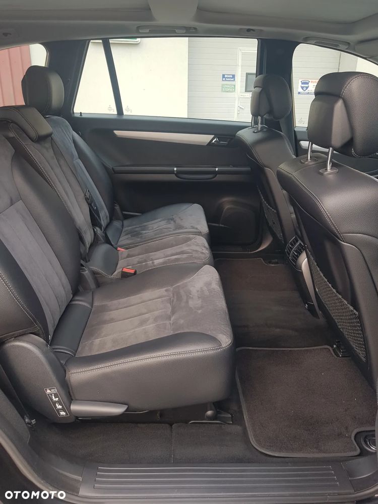 Mercedes-Benz Klasa R 350 L 4Matic 7G-TRONIC - 29