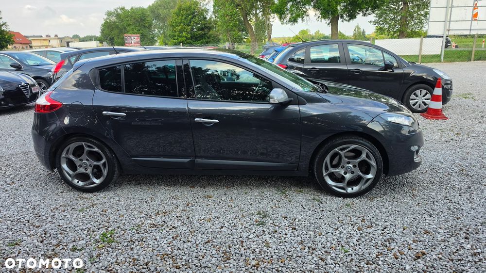 Renault Megane TCe 180 GT - 9