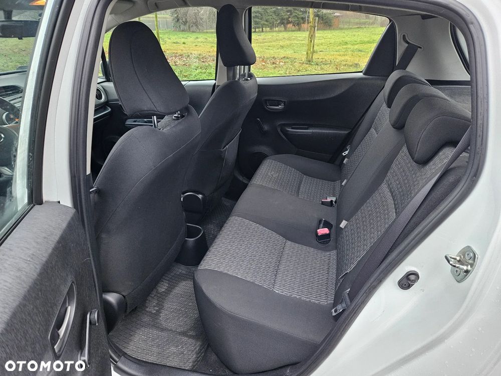 Toyota Yaris 1.0 Luna - 9