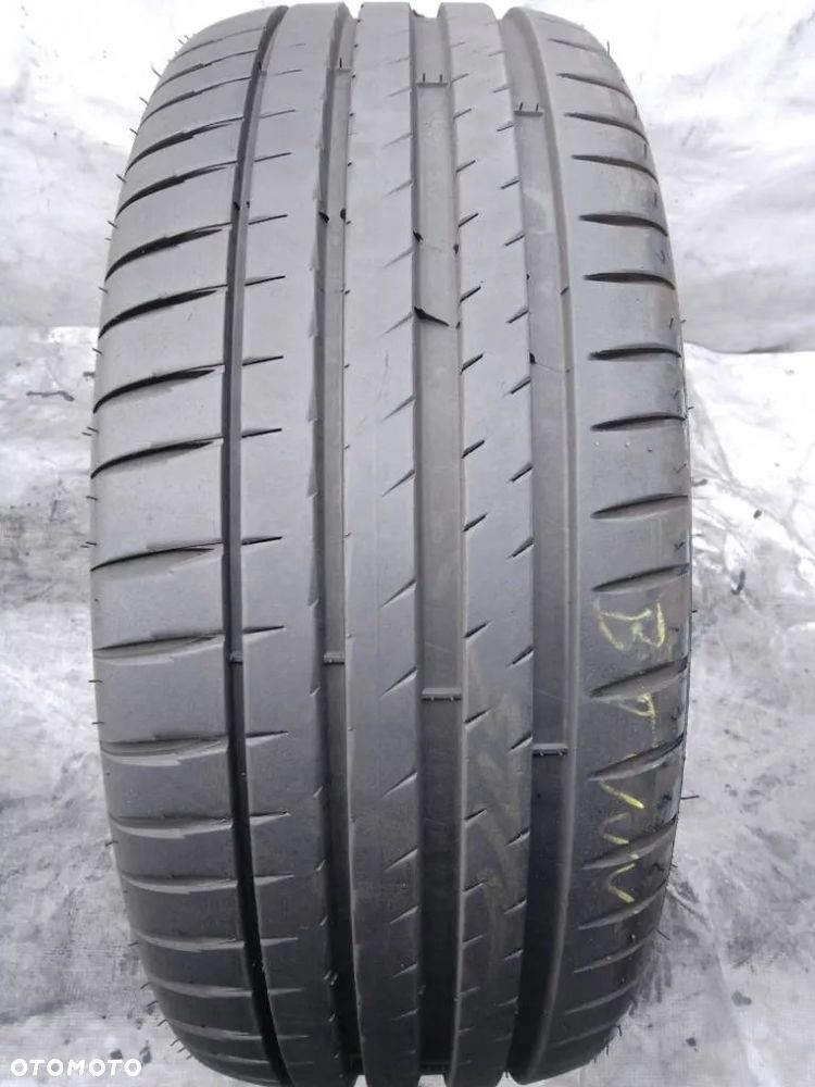 Michelin Pilot Sport 4 235/45 ZR19 99Y 2023 7.5-8mm - 1