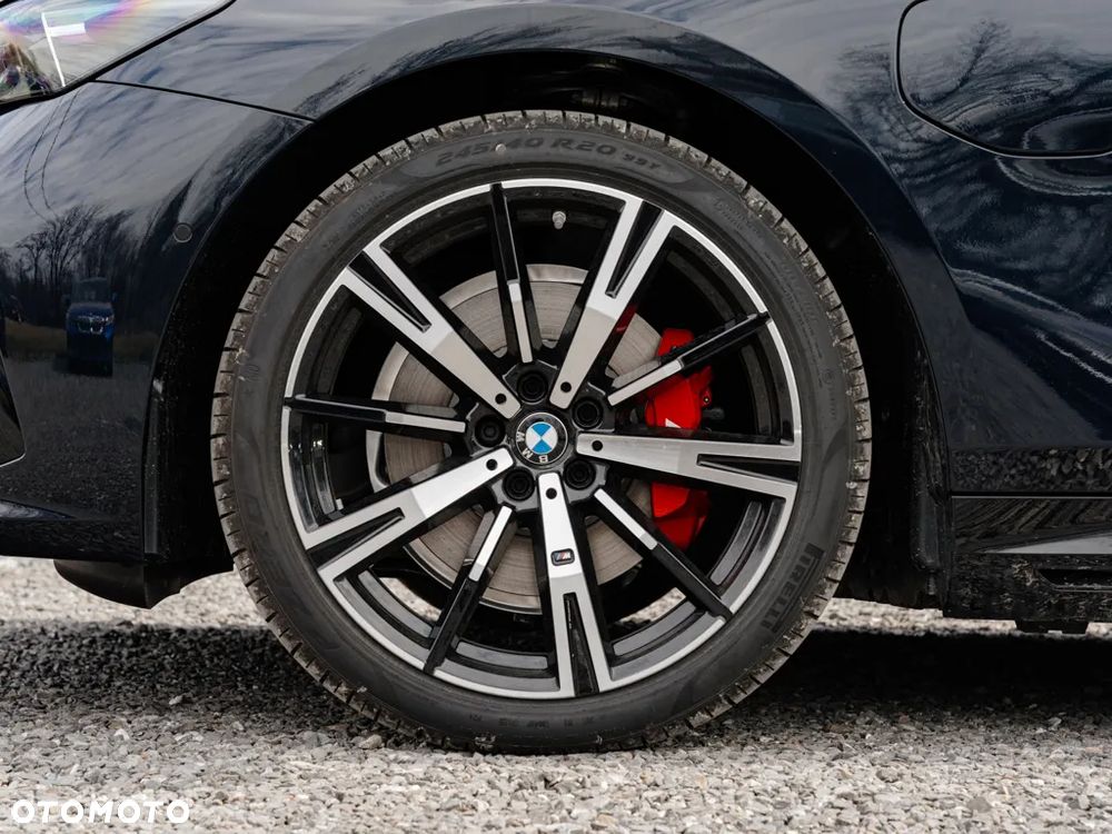 BMW Seria 5 530e PHEV - 4