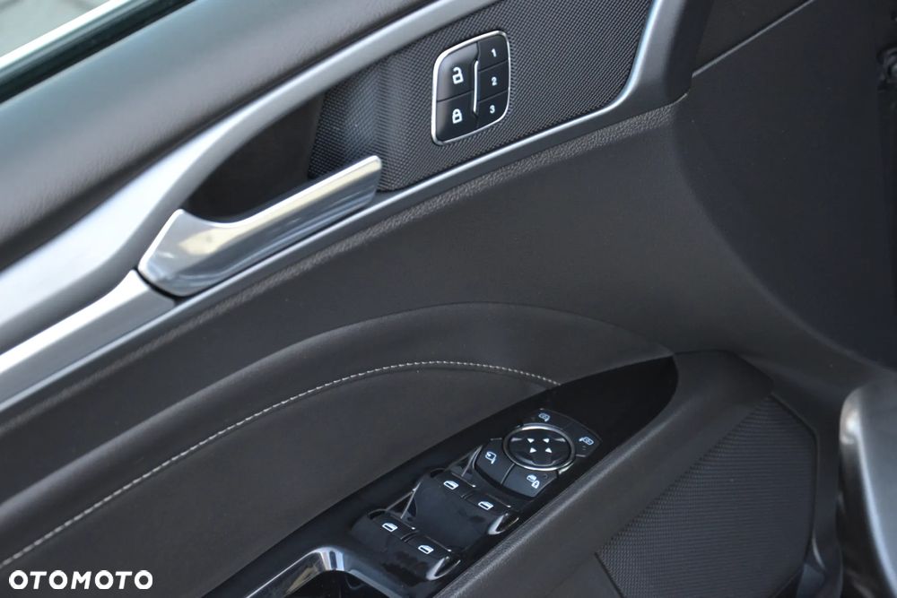 Ford Mondeo 2.0 TDCi STart-Stopp Titanium - 17