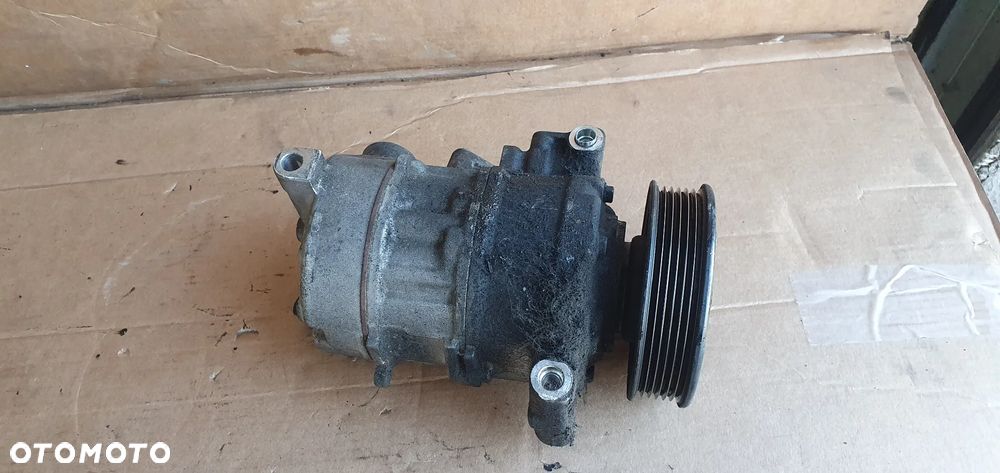 Sprężarka klimatyzacji pompa klimy Audi A4 B8 5Q0820803F - 5