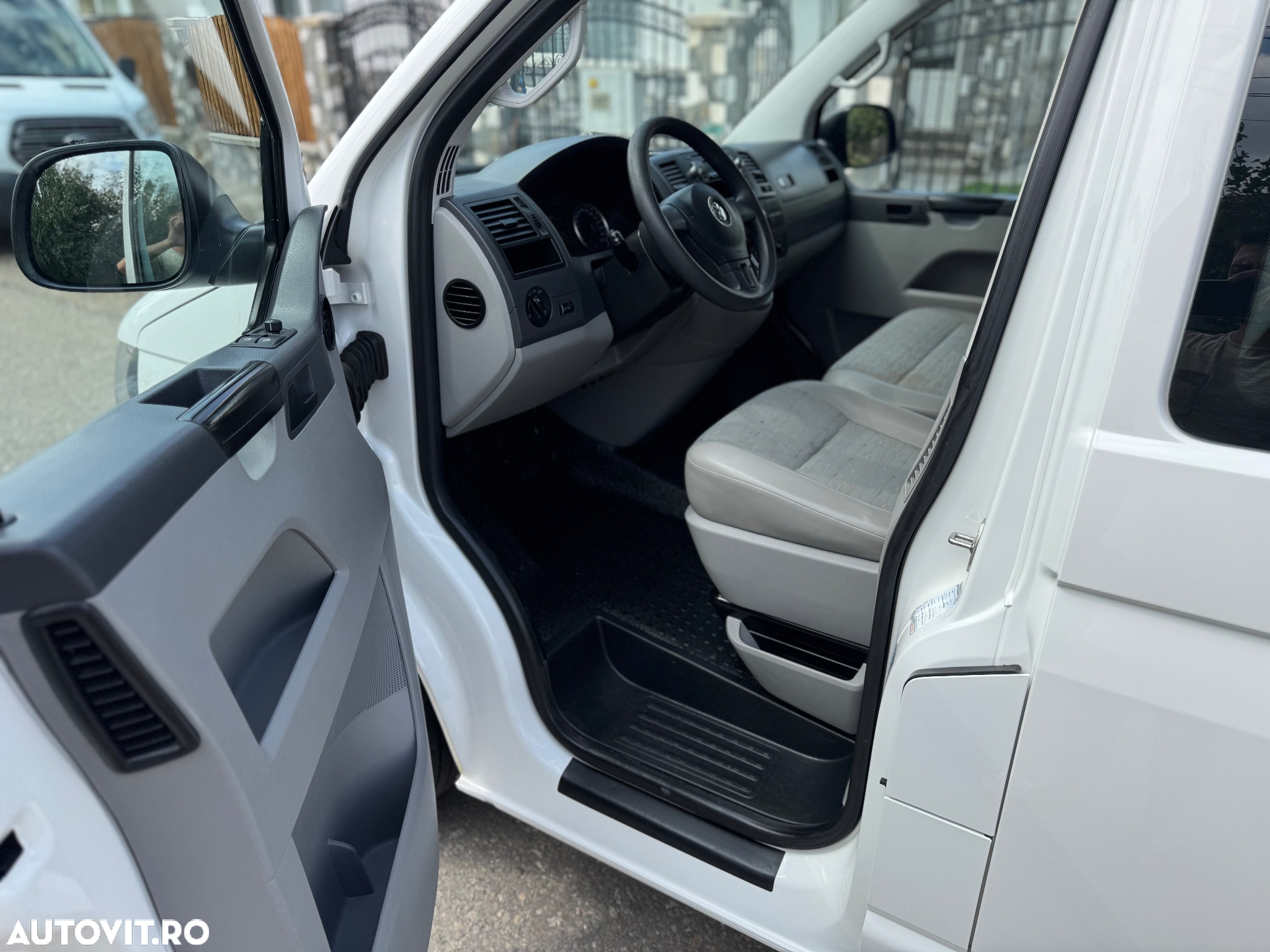 Volkswagen Transporter - 5