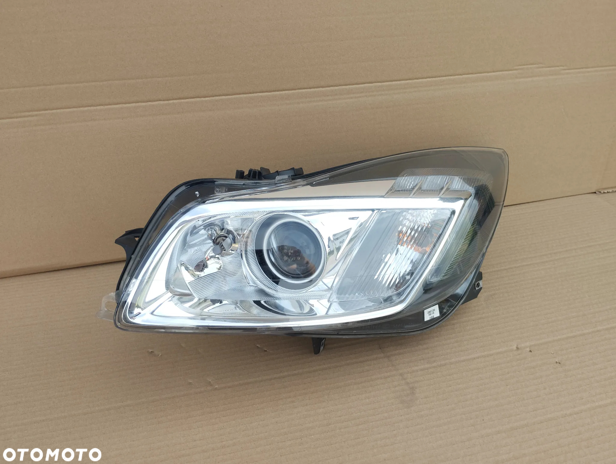 Opel Insignia A 08-13r lampa lewa + prawa komplet przód przednia Bi-Xenon Skrętny Xenon - 8
