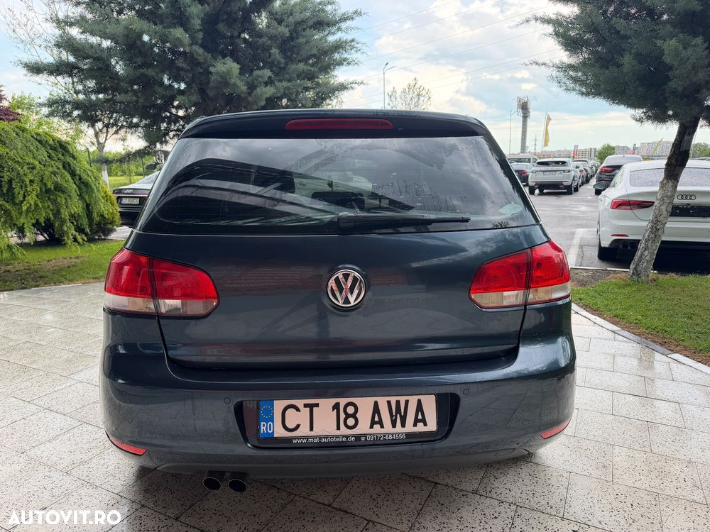 Volkswagen Golf 2.0 TDI Highline - 11