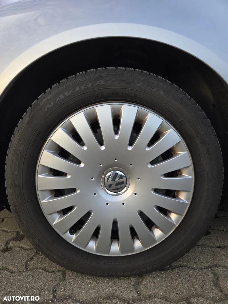 Volkswagen Passat - 18