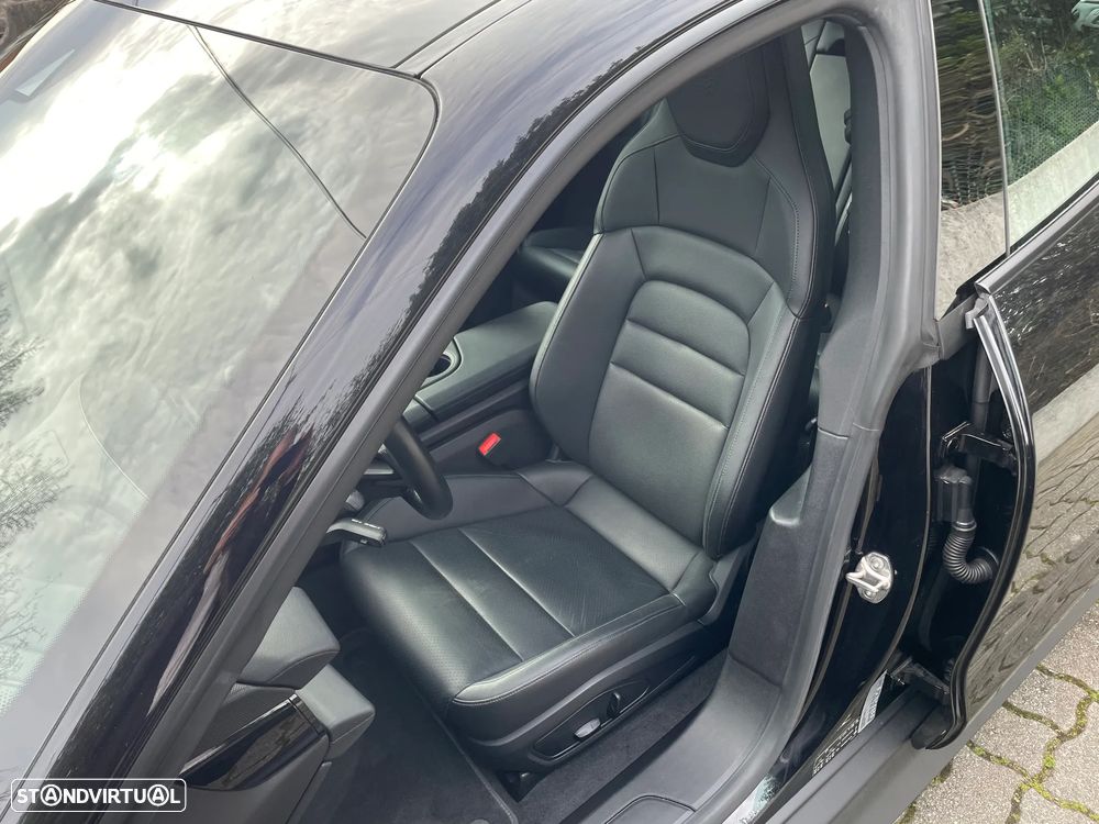 Porsche Taycan Standard - 23