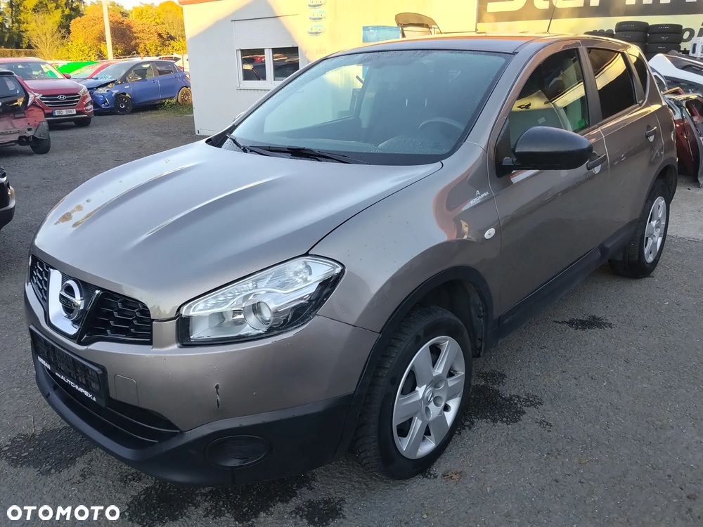 Nissan Qashqai - 2