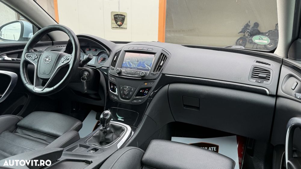 Opel Insignia - 13