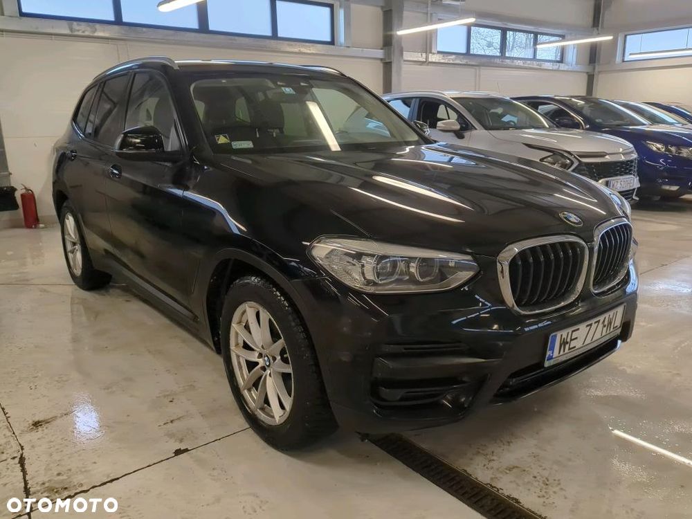 BMW X3 xDrive20i Advantage - 3