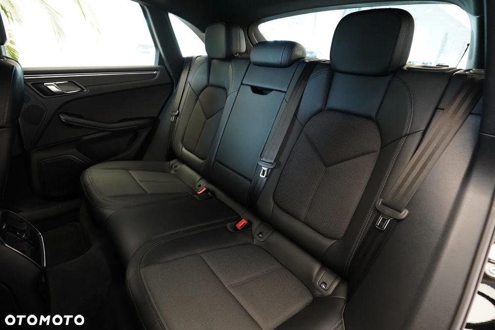 Porsche Macan Standard - 11