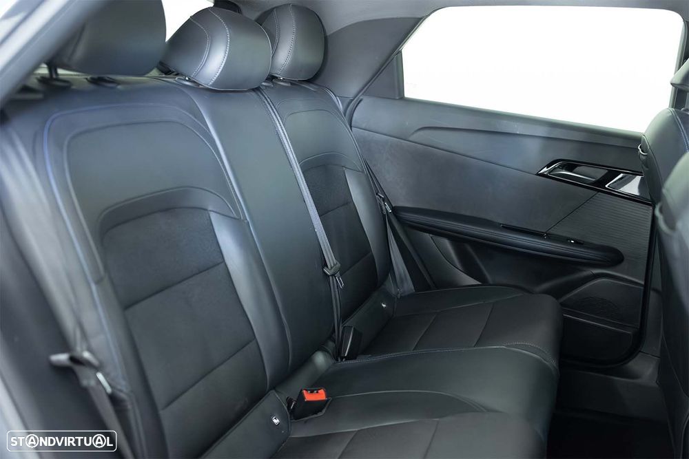 MG MG4 64 kWh Luxury - 35