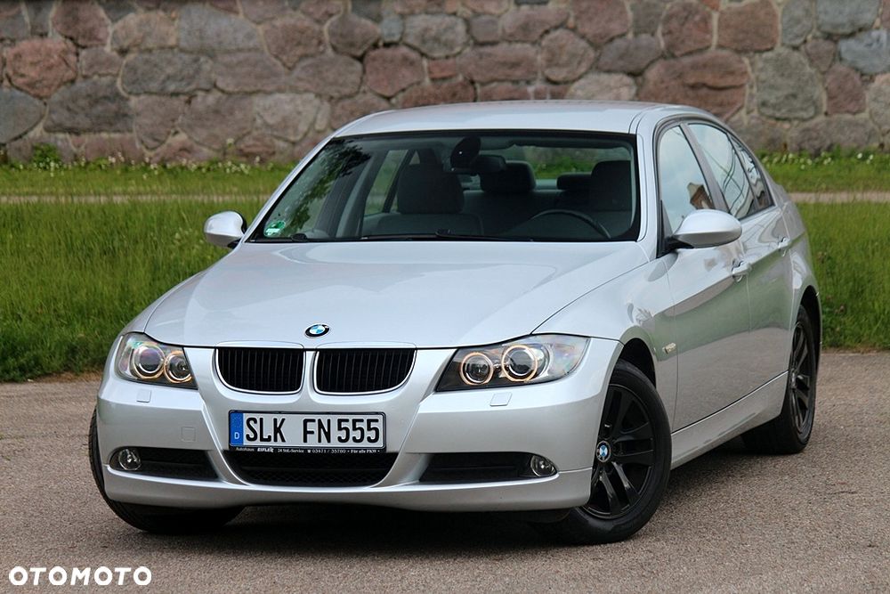 BMW Seria 3 318i Edition Exclusive - 2