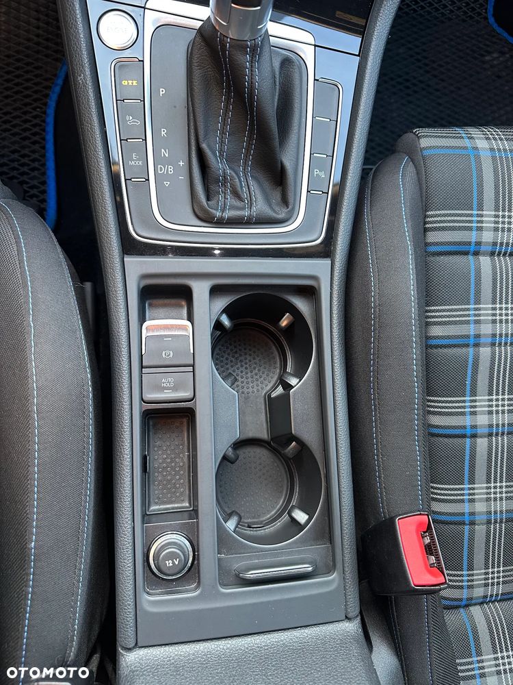 Volkswagen Golf 1.4 TSI Plug-In Hybrid Style DSG - 16