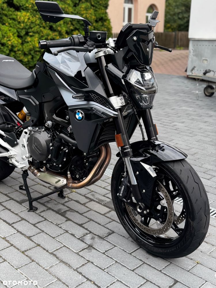 BMW F - 2