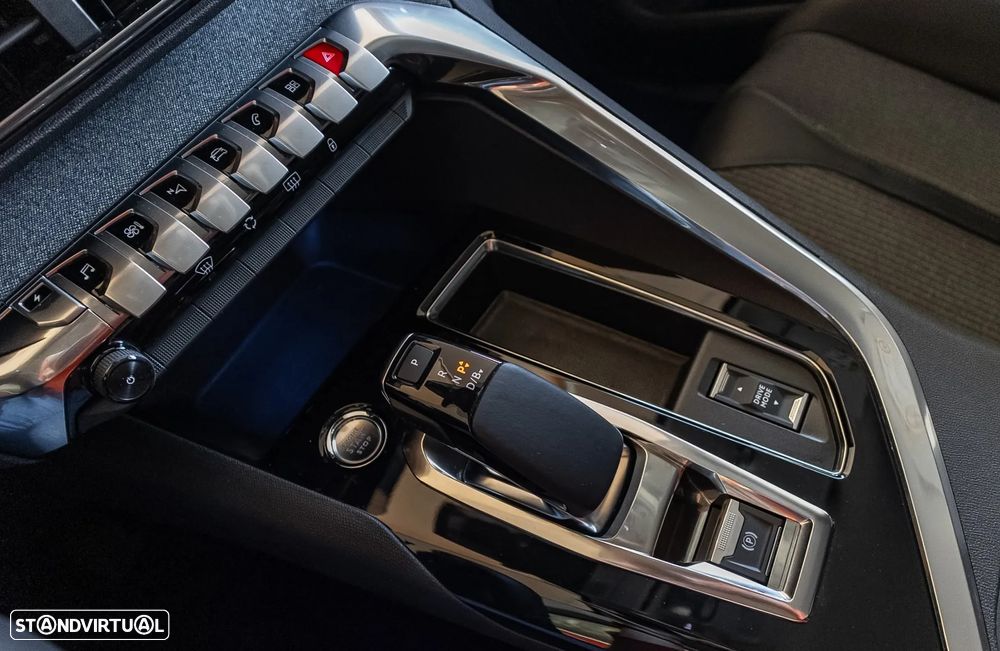 Peugeot 3008 1.6 Hybrid Allure e-EAT8 - 13