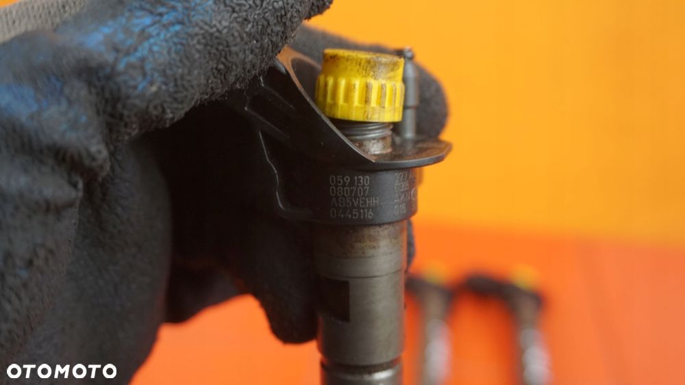 AUDI Q7 TOUAREG 3.0 TDI 10r 240KM CAS wtrysk wtryskiwacz 0445116015 - 3