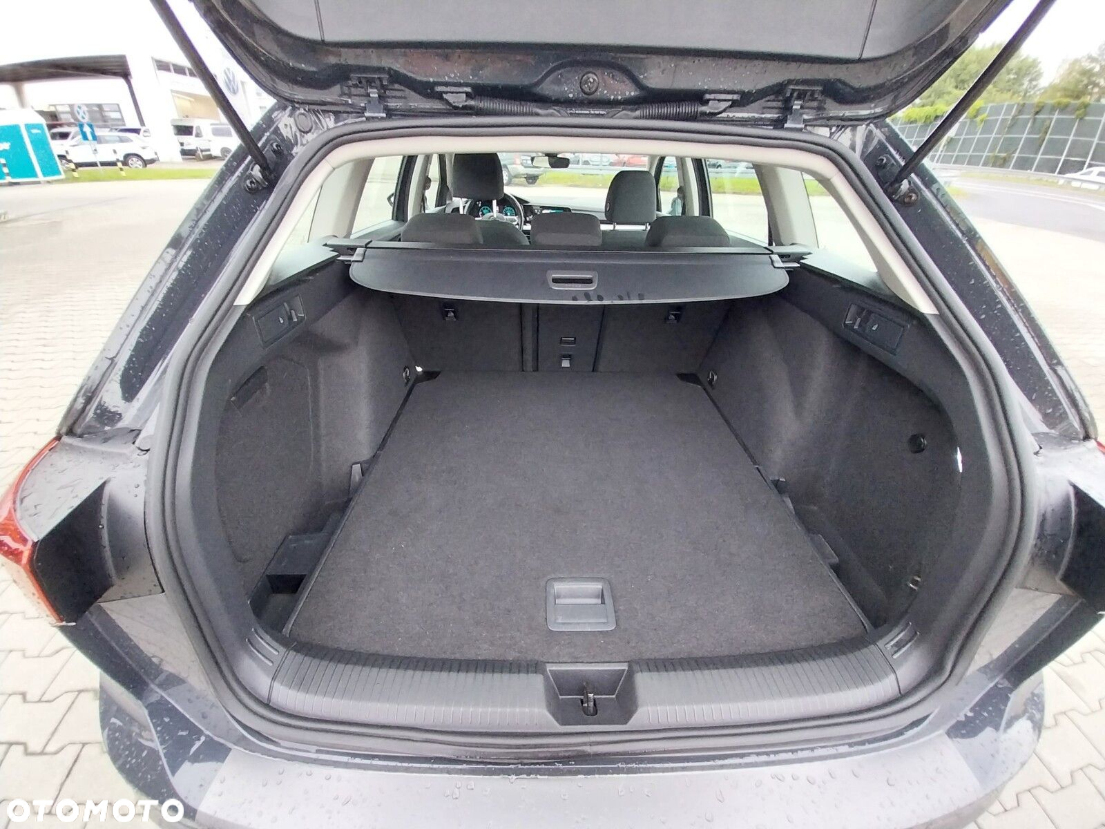 Volkswagen Golf - 8