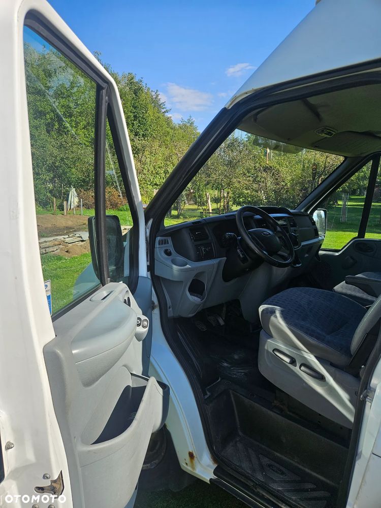 Ford Transit 350L - 3
