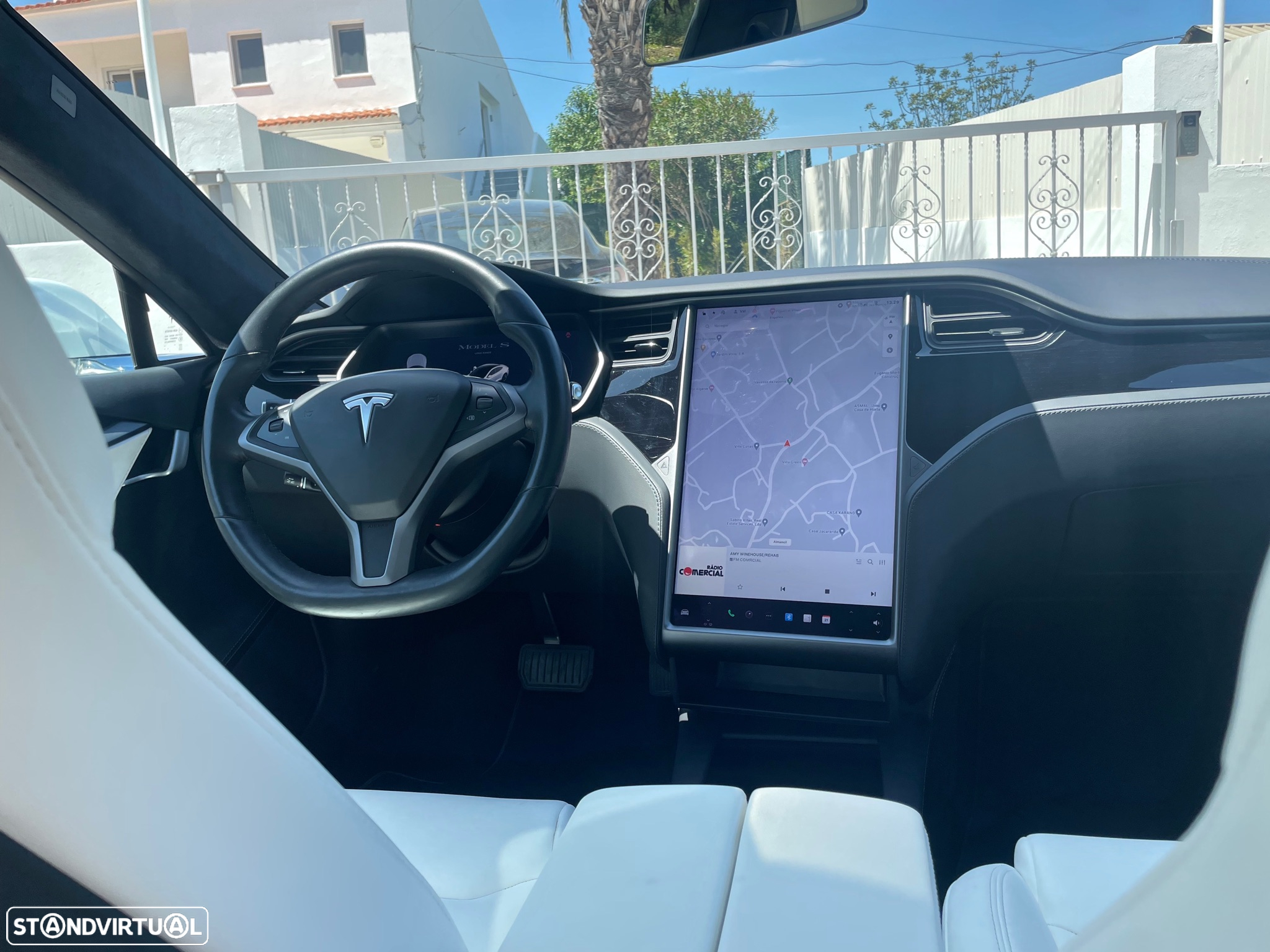 Tesla Model S Long Range - 26
