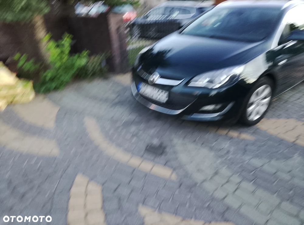 Opel Astra 1.4 Turbo Automatik Cosmo - 2