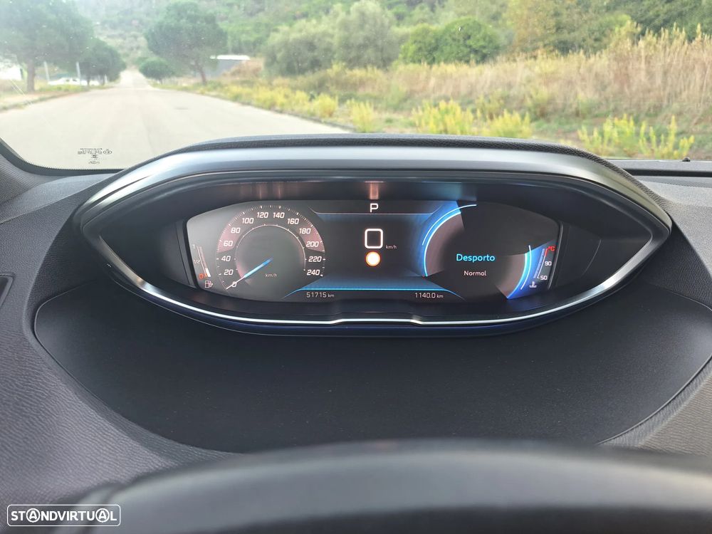Peugeot 5008 1.5 BlueHDi Active Pack EAT8 - 24