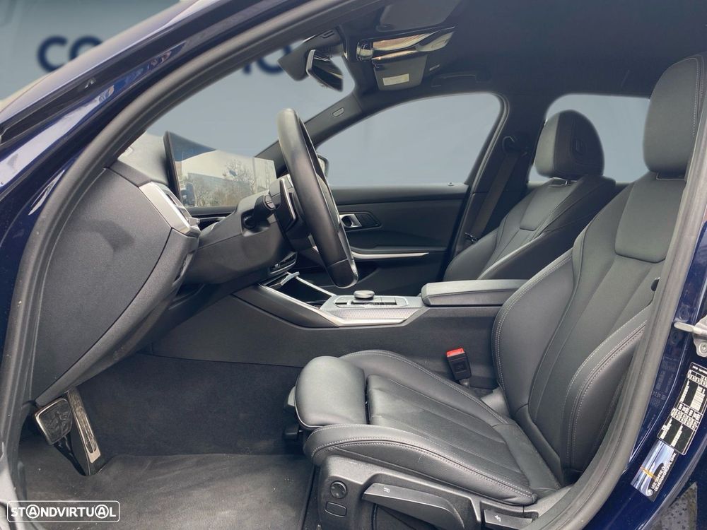 BMW 320 d Pack Desportivo M Auto — fotografia 3