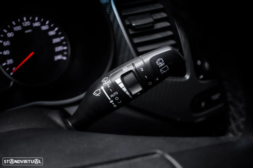 Kia Carens 1.7 CRDi ISG EX - 18