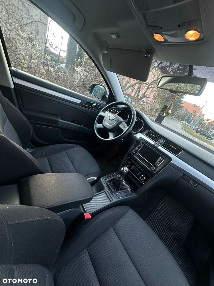 Skoda Superb 2.0 TDI Elegance - 12