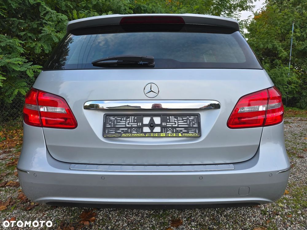 Mercedes-Benz Klasa B 180 (BlueEFFICIENCY) - 5