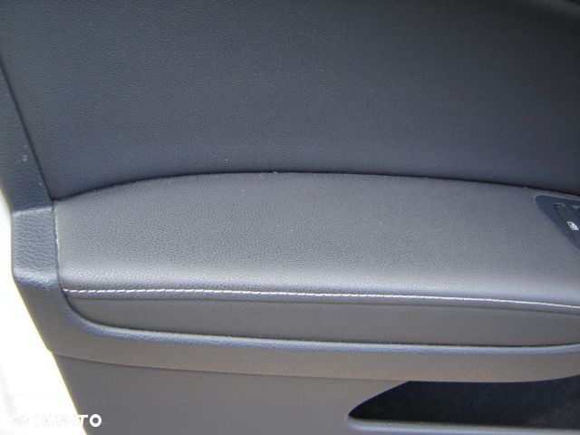 VW GOLF VII BOCZEK TAPICERKA SKÓRA IDEAŁ - 1