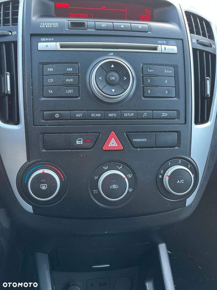 Kia Ceed 1.4 CVVT LX - 14