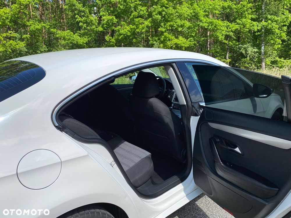 Volkswagen Passat CC - 13