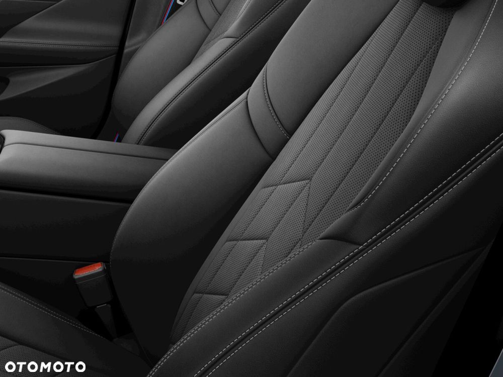 BMW Seria 5 540d xDrive mHEV M Sport - 6