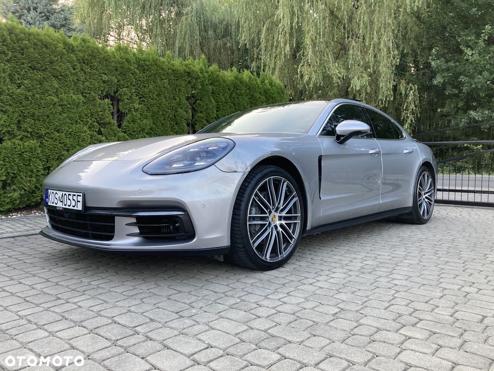 Porsche Panamera 4S - 1