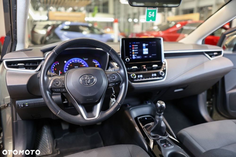 Toyota Corolla - 28