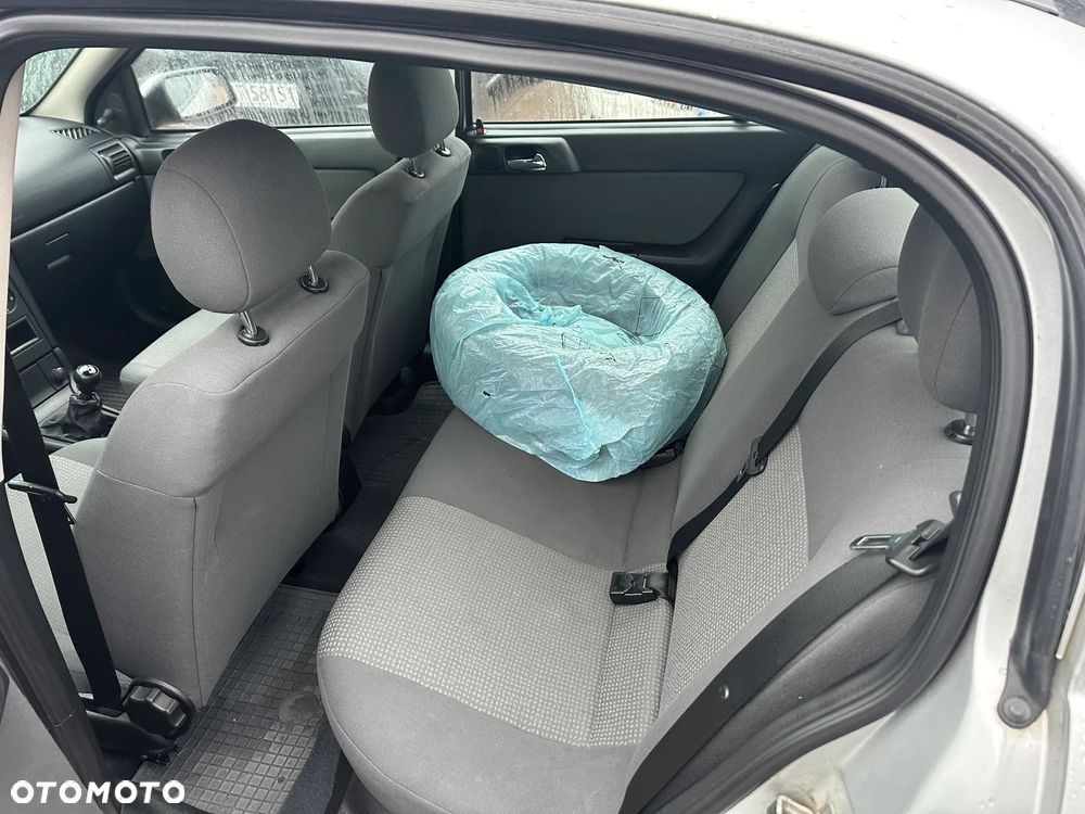 Opel Astra 1.4 Enjoy - 6