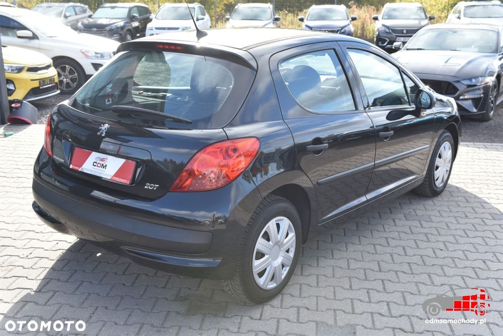 Peugeot 207 - 10