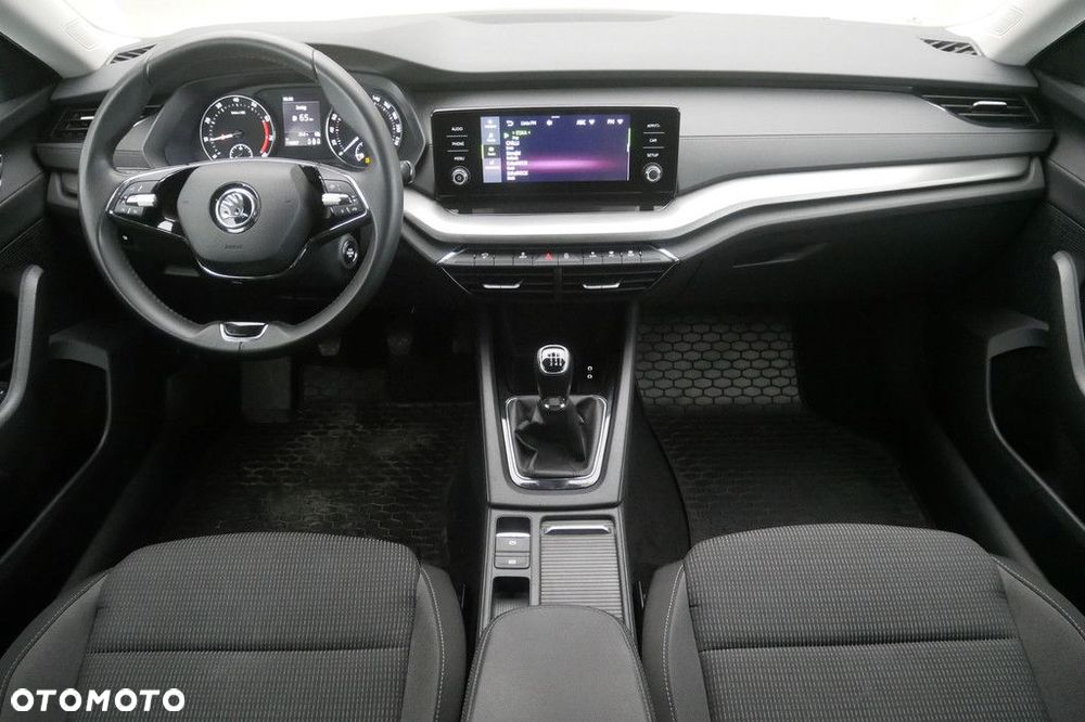 Skoda Octavia 1.5 TSI ACT Ambition - 8