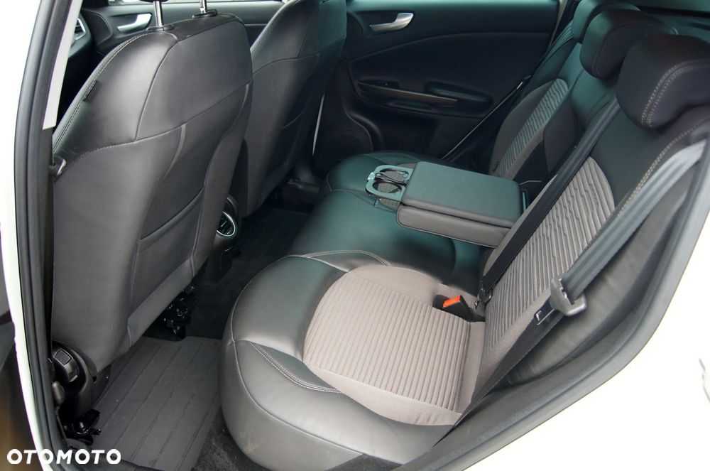Alfa Romeo Giulietta 1.4 TB MultiAir Exclusive TCT - 10