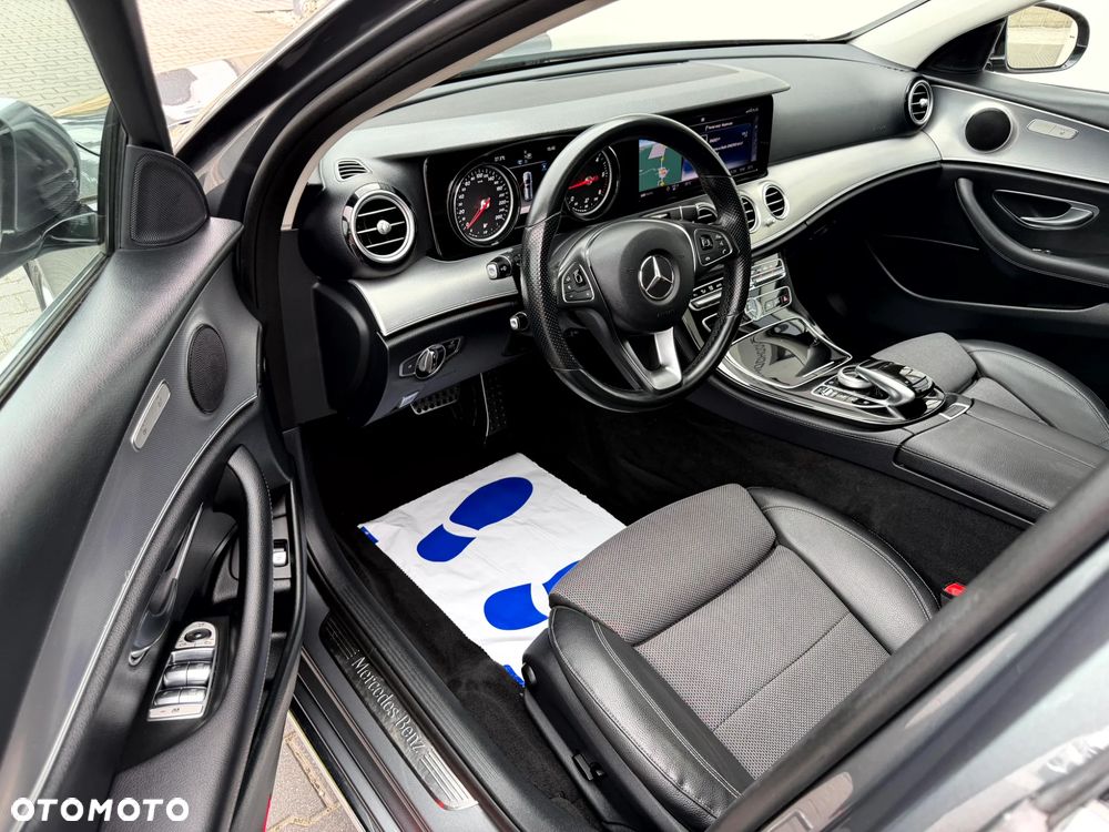 Mercedes-Benz Klasa E 220 d Business Edition 9G-TRONIC - 9