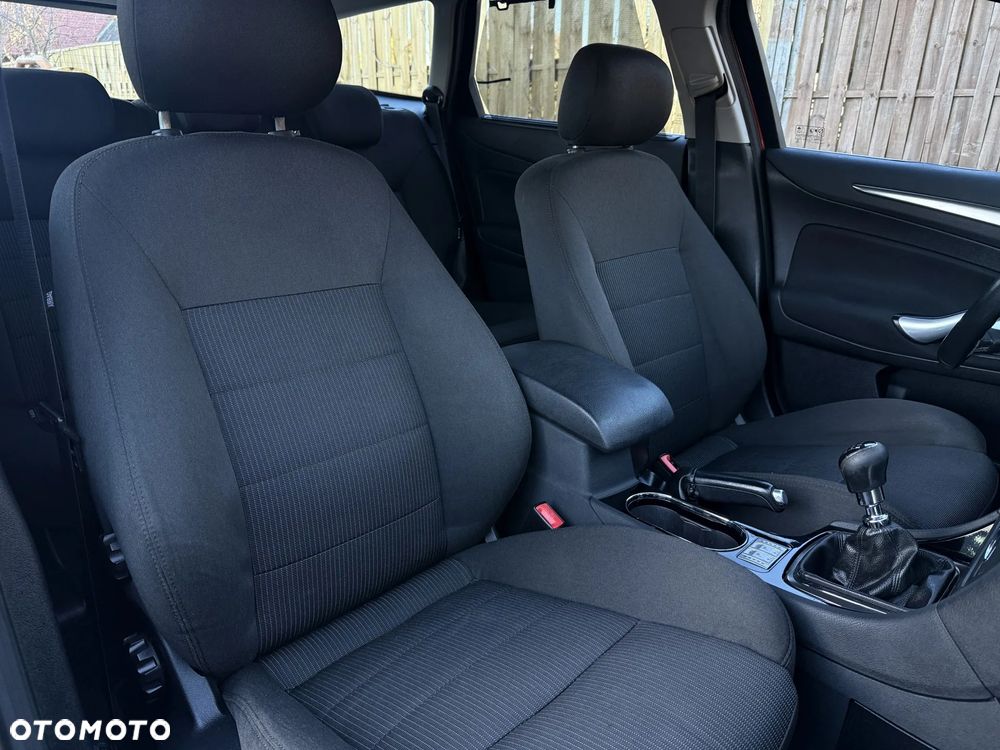 Ford Mondeo 2.0 TDCi Titanium S - 28