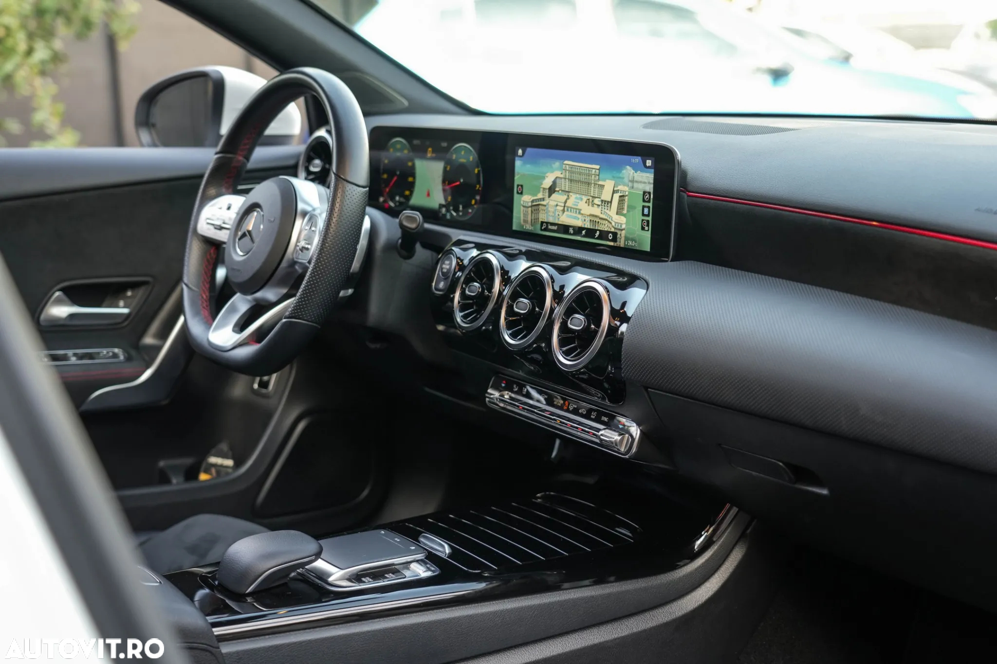 Mercedes-Benz A 200 7G-DCT Advanced AMG Line - 18