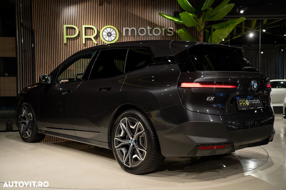 BMW iX xDrive40 - 6