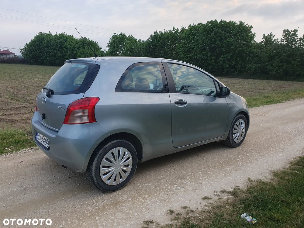 Toyota Yaris - 6
