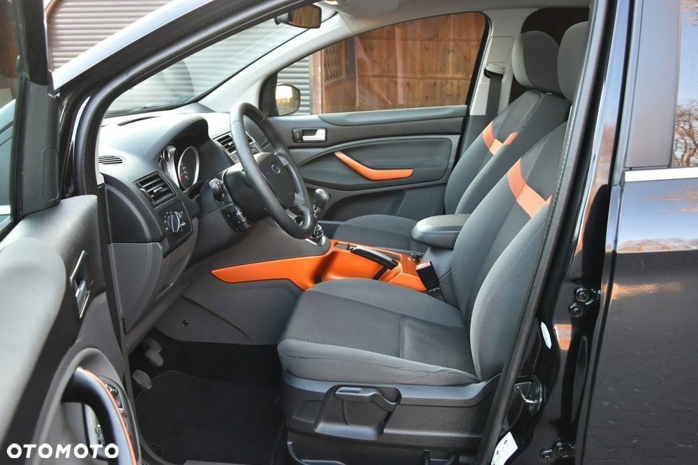 Ford Kuga 2.0 TDCi 4x4 Titanium - 16