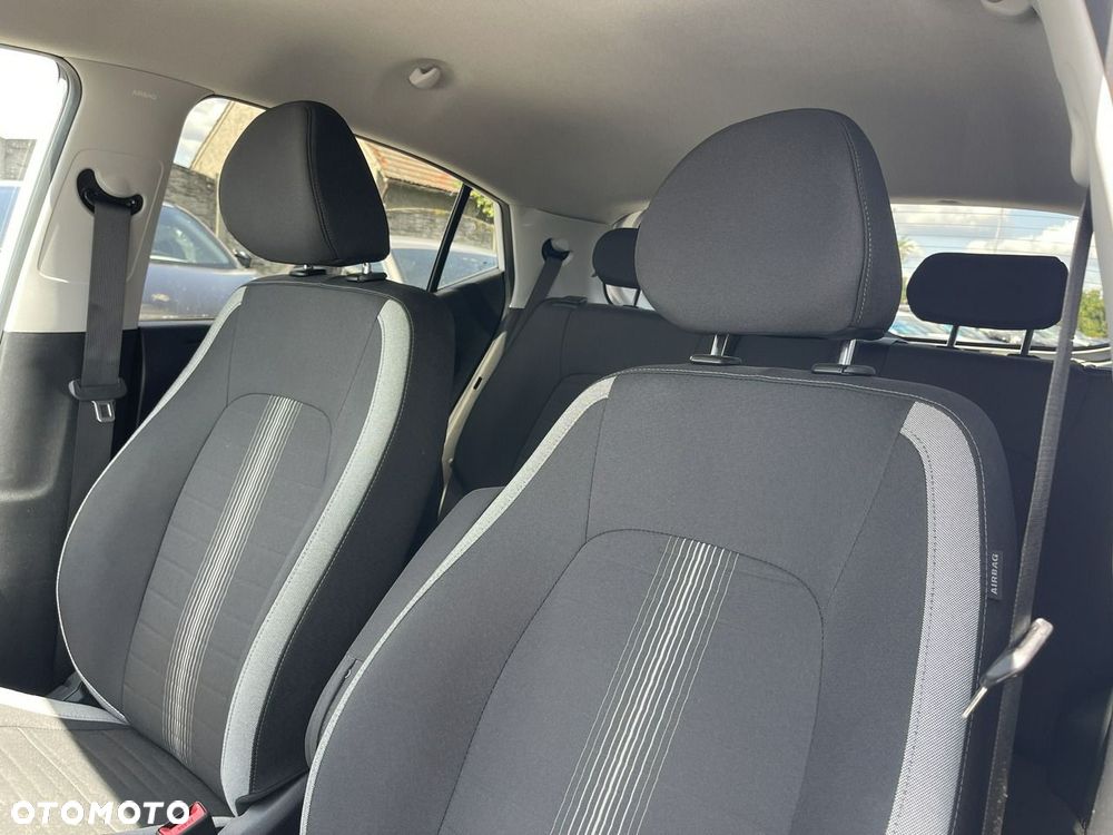 Hyundai i10 1.0 Trend - 12