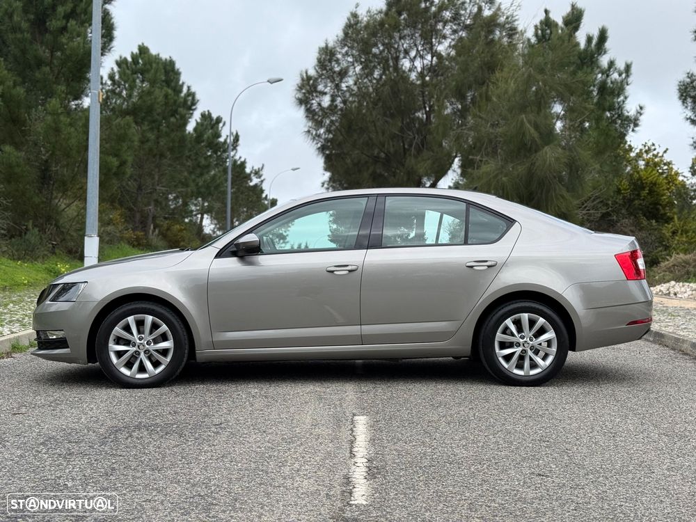 Skoda Octavia 1.6 TDI Ambition - 9