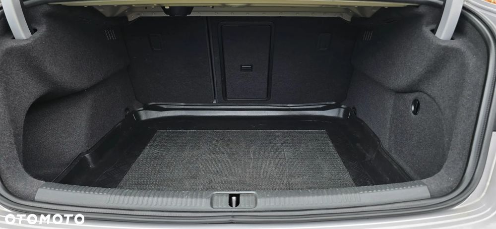 Audi A3 Sportback 2.0 TDI Ambiente - 11